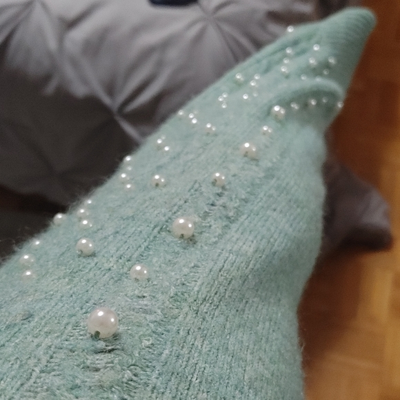 Cute Off The Shoulder Sweater - Picture 2 of 2